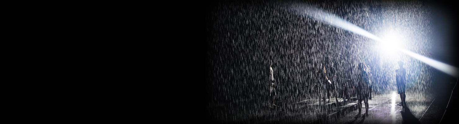 The Rain Room, by rAndom International, at the MoMA. Photo by Dan Nguyen